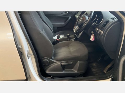 Skoda Yeti 2.0 TDI SE Outdoor 5dr Diesel Manual Euro 5 (110 ps) 9