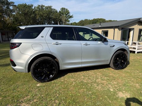 Land Rover Discovery Sport 2.0 Discovery Sport R-Dynamic HSE D MHEV Auto 4WD 5dr 40