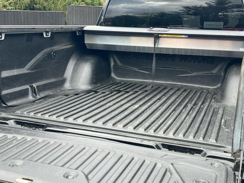 Mitsubishi L200 DI-D 4WD BARBARIAN DCB 39