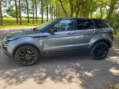Land Rover Range Rover Evoque 2.0 TD4 SE Tech Auto 4WD Euro 6 (s/s) 5dr 12