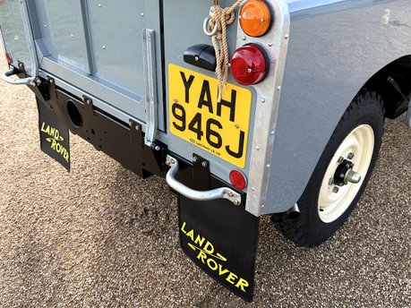 Land Rover Series II A 27