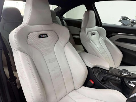 BMW M4 3.0 BiTurbo Coupe 2dr Petrol DCT Euro 6 (s/s) (431 ps) 38