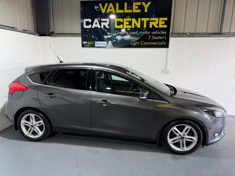Ford Focus 1.0T EcoBoost Titanium Euro 6 (s/s) 5dr 4