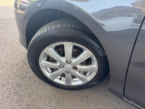 Toyota Yaris 1.33 Dual VVT-i TR Euro 5 5dr 17