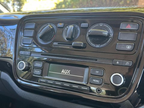 Volkswagen Up 1.0 Move up! Euro 6 5dr 37