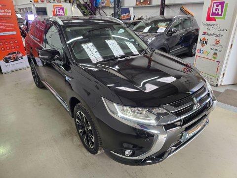Mitsubishi Outlander 2.0h 12kWh 4hs CVT 4WD Euro 6 (s/s) 5dr 15