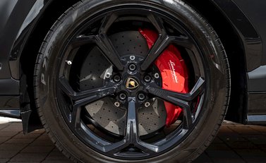 Lamborghini Urus 10