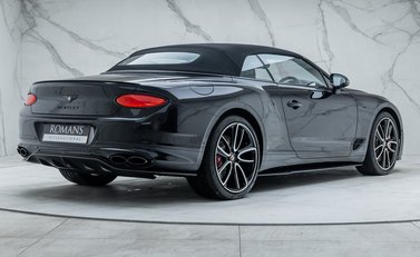 Bentley Continental GTC V8 9