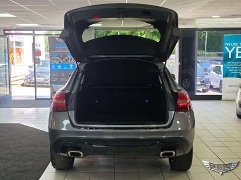 Mercedes-Benz GLA 1.6 GLA180 Urban Edition 7G-DCT Euro 6 (s/s) 5dr 91