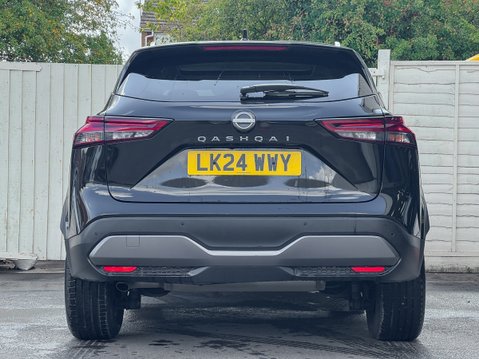 Nissan Qashqai 1.3 DIG-T MHEV N-Connecta SUV 5dr Petrol Hybrid Manual Euro 6 (s/s) (140 ps 9