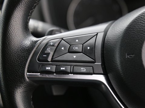 Nissan Juke 1.0 DIG-T Tekna+ DCT Auto Euro 6 (s/s) 5dr 11