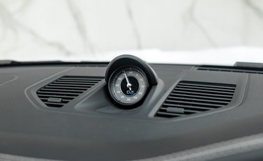 Porsche 911 Turbo S (992) 21