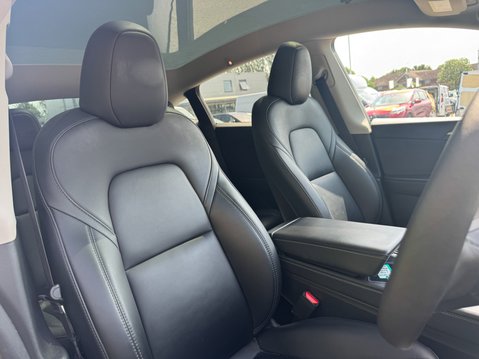 Tesla Model Y Dual Motor Performance SUV 5dr Electric Auto 4WDE (426 bhp) 11