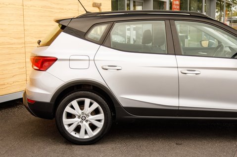 SEAT Arona TSI SE TECHNOLOGY 7