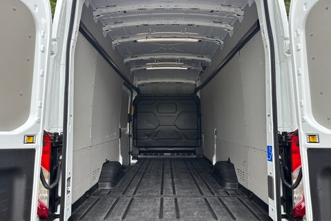 Ford Transit 350 L4 H3 165 ps Limited Panel Van - Sat Nav / 360 Camera's 13