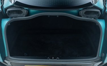 Aston Martin DB12 Coupe 46