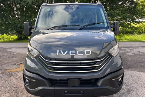 Iveco Daily 35C18H 3750WB Arborous Toolbox Tipper - Comfort Pack 11