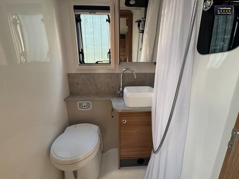Bailey Adamo 75-4DL 6 Berth|4 Belt|Rear Lounge|Bathroom|Kitchen 21