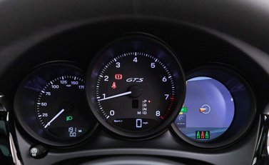 Porsche Macan GTS PDK 14