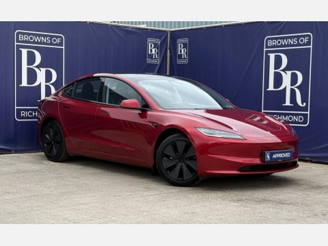 Tesla Model 3 Saloon 4dr Electric Auto RWD (208 ps) 1
