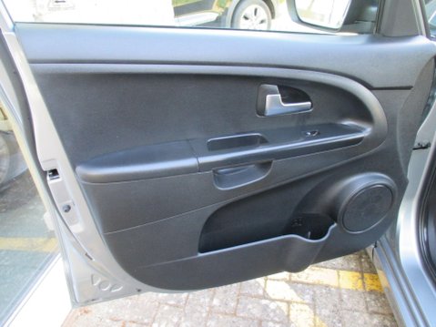 Kia Venga 1.6 2 Euro 6 (s/s) 5dr 34