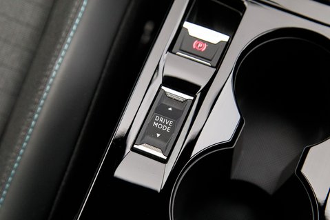 Peugeot 2008 PURETECH S/S ALLURE PREMIUM PLUS 33