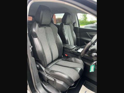 Peugeot 3008 1.6 3008 Allure Blue HDi S/S 5dr 11