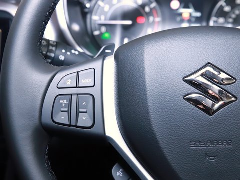 Suzuki Vitara 1.5 Hybrid Motion 5dr AGS 22
