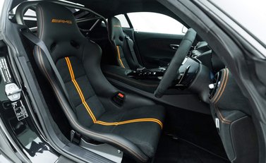 Mercedes-Benz Amg GT Black Series 6
