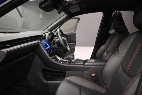 Lexus LBX 1.5 LBX Premium + CVT 5dr 26
