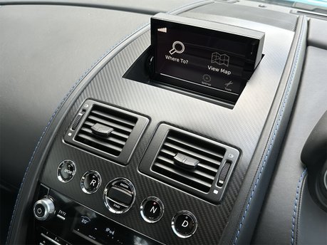 Aston Martin Vantage S V12 76