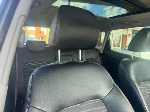 Kia Venga 1.6 3 Auto Euro 5 5dr (Sat Nav) 22