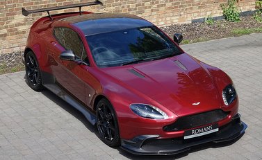 Aston Martin Vantage GT8 32