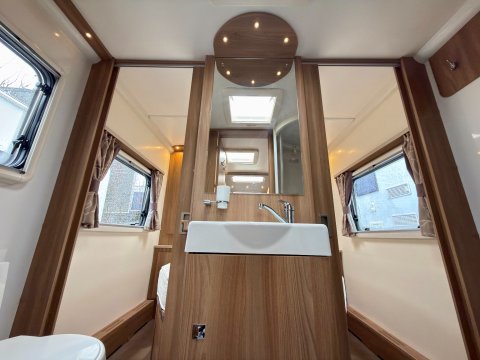 Bailey Unicorn Cabrera  22