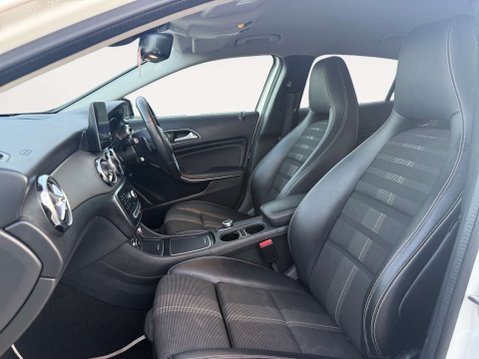 Mercedes-Benz GLA 1.6 GLA 180 Urban Edition Auto 5dr 15