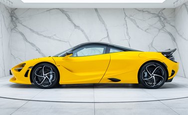 McLaren 750S 5