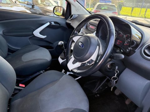 Ford Ka 1.2 Zetec Euro 5 (s/s) 3dr 11