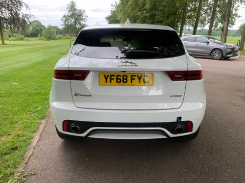 Jaguar E-Pace 2.0 Diesel R-DYNAMIC S 7