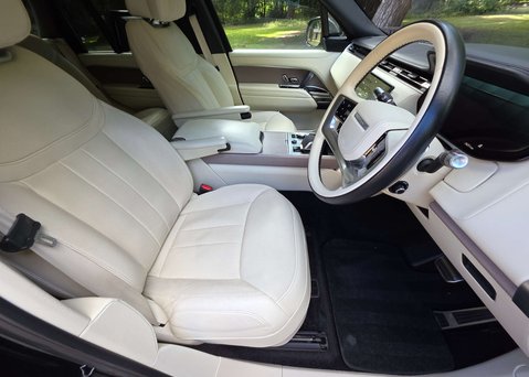 Land Rover Range Rover 3.0 Range Rover Autobiography D MHEV Auto 4WD 5dr 16