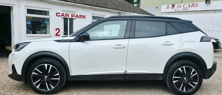 Peugeot 2008 1.2 PURETECH S/S GT LINE STUNNING CAR! APPLE CARPLAY! ANDROID AUTO! 1
