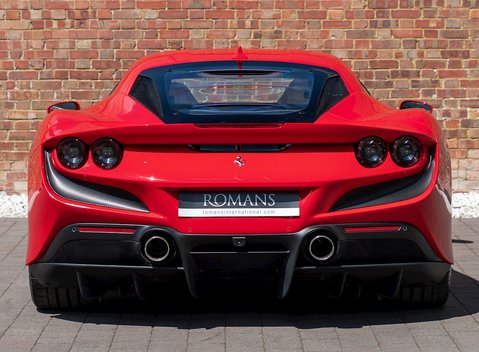 Ferrari F8 Tributo 5