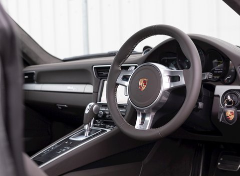 Porsche 911 (991) 50th Anniversary Edition 11