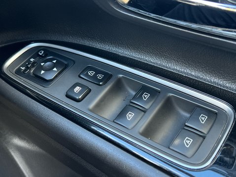 Mitsubishi Outlander PHEV 4H 34