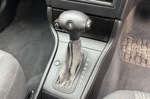 Vauxhall Astra ENVOY 1.6 AUTOMATIC LOOK! JUST 85000 MILES! ULEZ COMPLIANT! 5