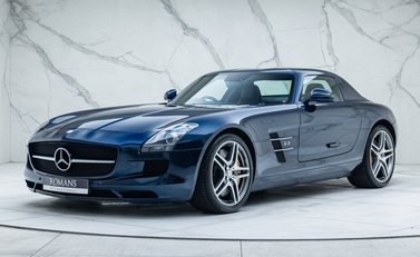Mercedes-Benz SLS AMG 1