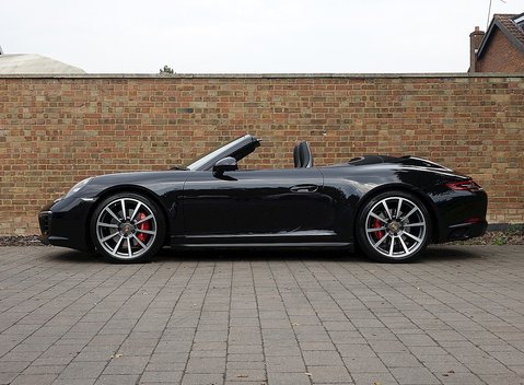 Porsche 911 (991.2) Carrera 4S Cabriolet 2