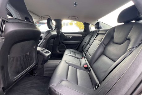 Volvo S90 2.0 D4 Momentum Plus Saloon 4dr Diesel Auto Euro 6 (s/s) (190 ps) 38