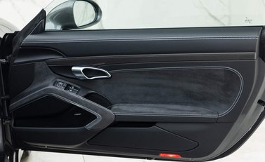 Porsche 911 Carrera 4 GTS (991.2) 18