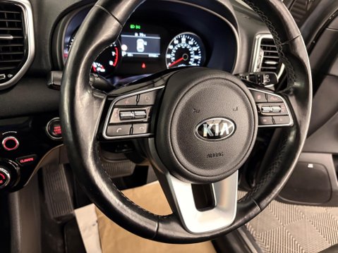 Kia Sportage 1.6 T-GDi 4 DCT AWD Euro 6 (s/s) 5dr 28