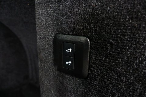 Land Rover Range Rover Sport 2.0 Range Rover Sport HSE Dynamic P400e Auto 4WD 5dr 50